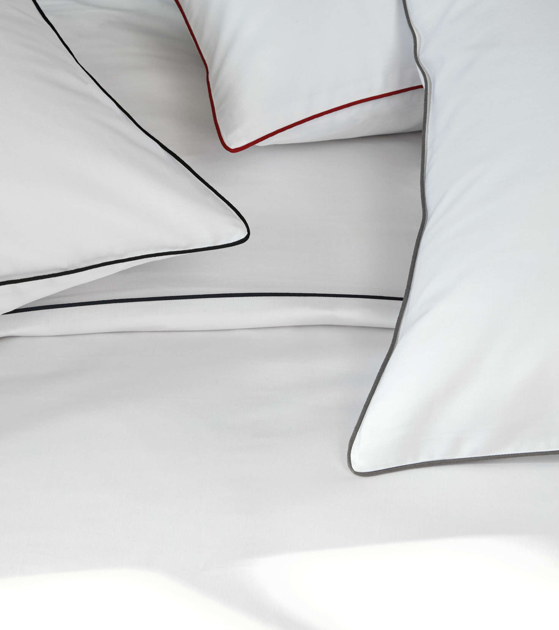 prima_finelinen_frette_bedding_hotellerie_santorini_collection_pillow_detail